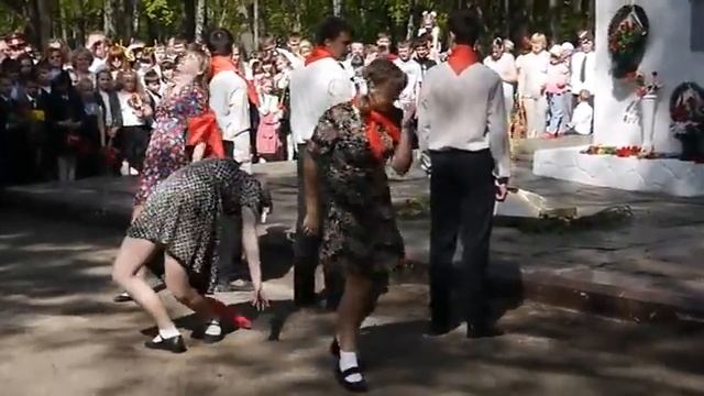 А закаты алые алые алые