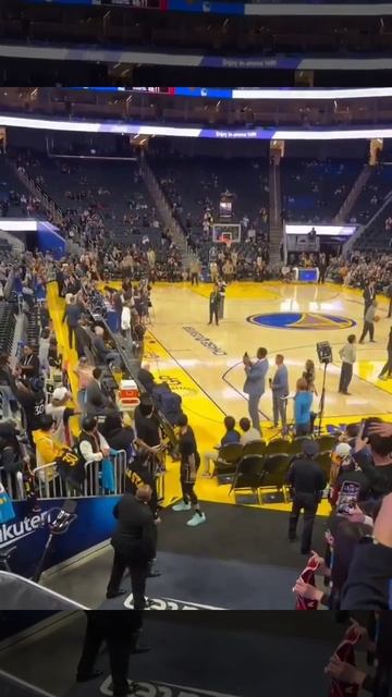 Steph Curry : Net From The Tunnel