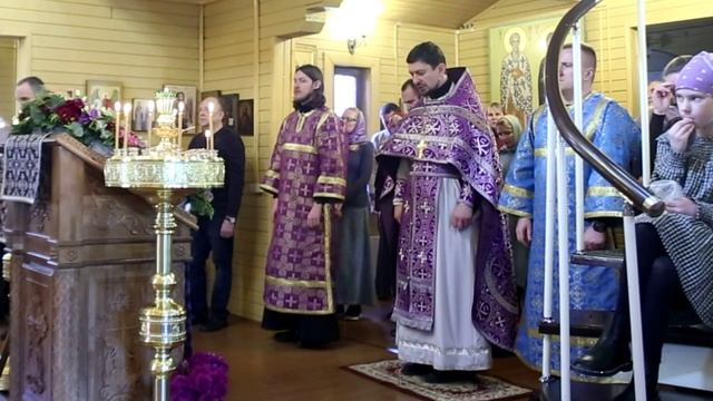 ПОКЛОНЕНИЕ КРЕСТУ. Храм ап. ев. Иоанна Богослова в Нижегородском, г. Москва. Иерей Димитрий Воецы.