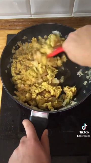 Курочка карри с рисом. Ужин за 15 минут