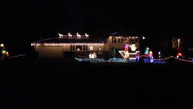 Jaxon Baker- 60,000 lights synced to music