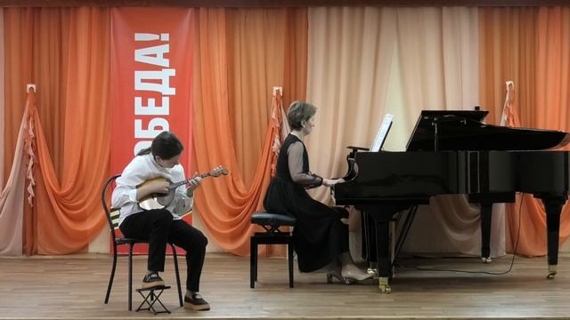 Михайлова Анна   обр. А.Шалова "Не корите меня, не браните"