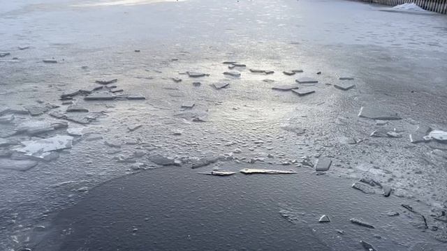 Тонкий лёд