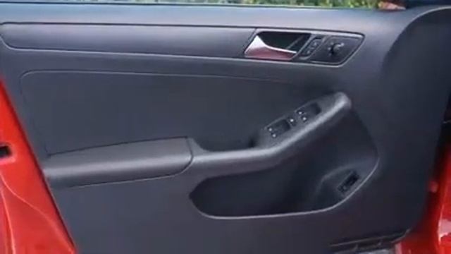 2015 Volkswagen Jetta 4dr Auto 2.0L S