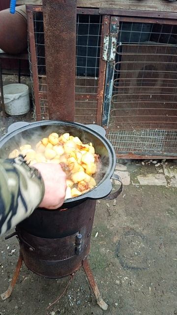 Свиные рёбрышки в казане.