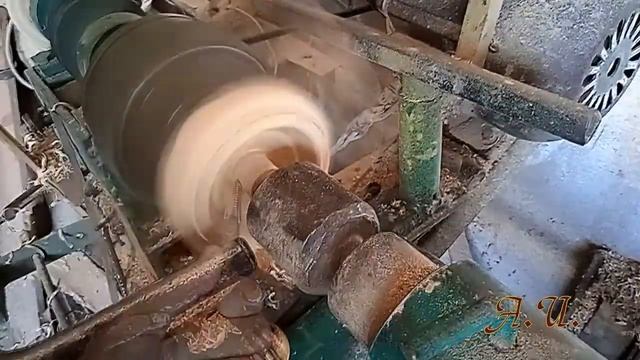 Кукса на токарном станке.