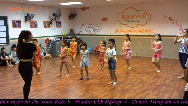 La La La   Flashmob Taca Emca