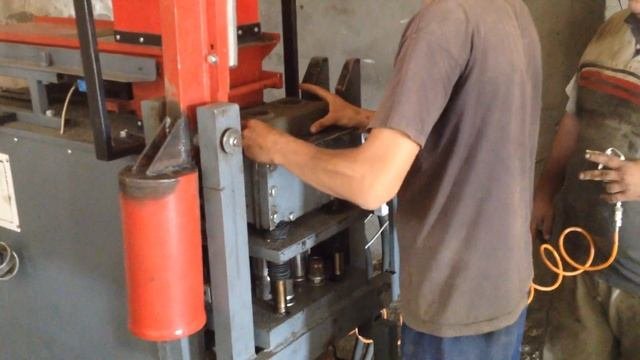 Станок для  Лего Кирпича