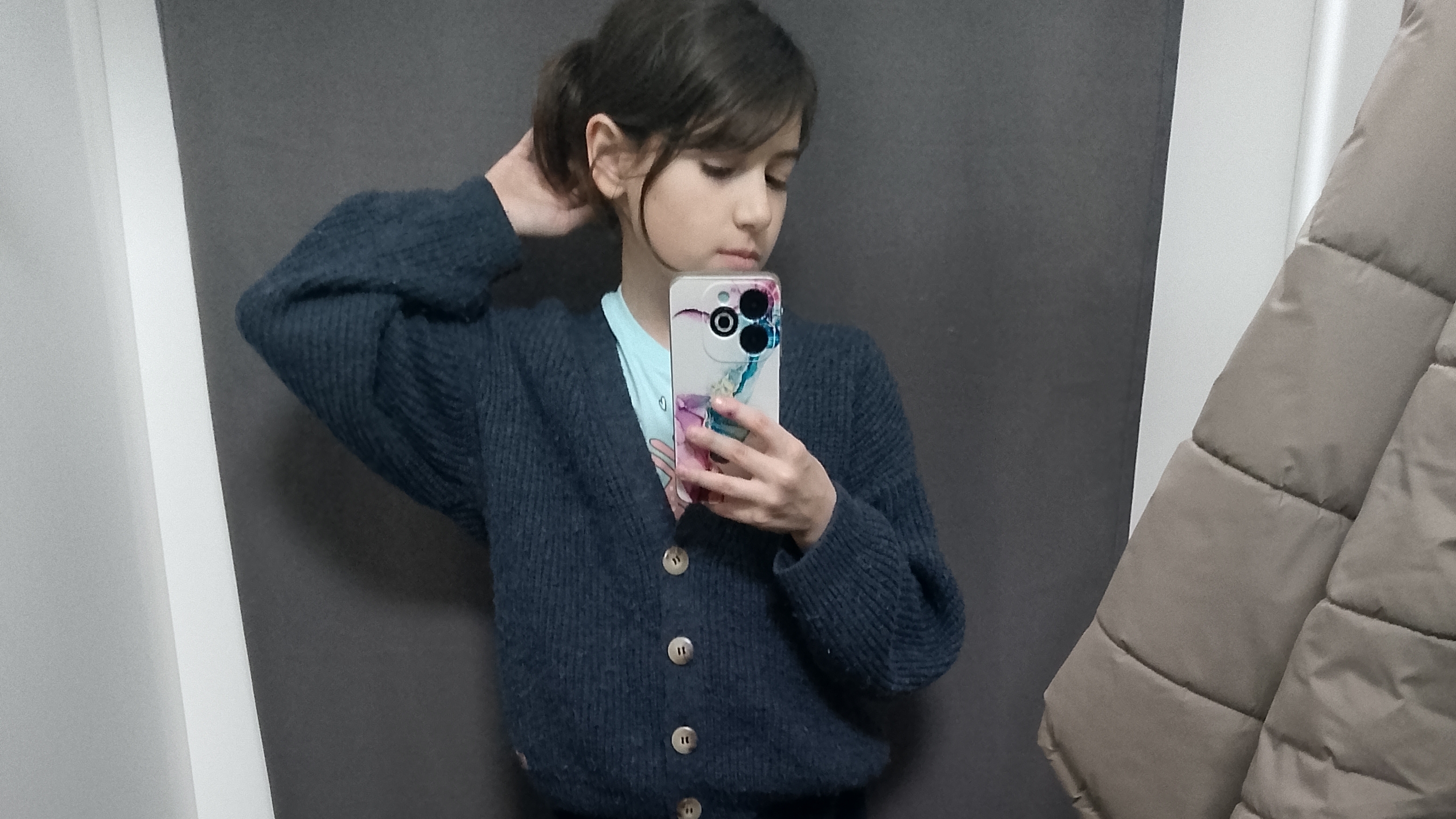 Live: Bella Kid (Izabella)