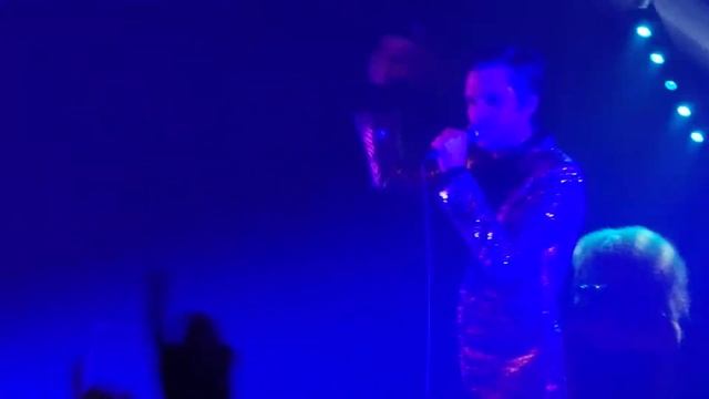 Brandon Flowers - Only The Young (02/06/2015 @ Bruxelles)