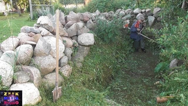 Как обкосить водоем