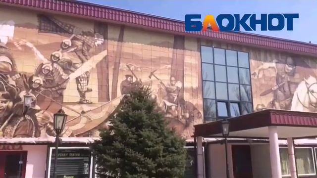 Граффити драмтеатра Волжский