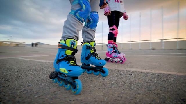 Детские роликовые коньки Micro Infinite LE Pink, SE Blue