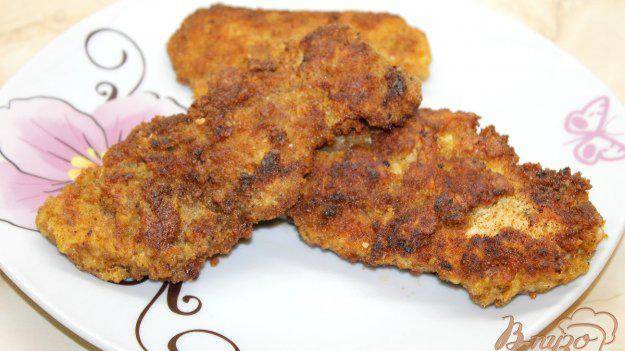 Куриные отбивные в панировке с сыром и итальянскими травами