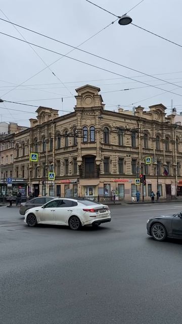 27.02.2024 Санкт Петербург #санктпетербург #питер #петербург #avery @oboyshchikov_ev