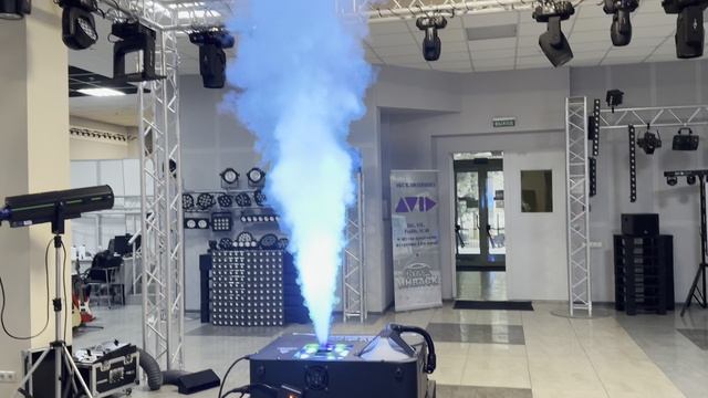 INVOLIGHT LEDCANO ONE - вертикальный генератор дыма, 1400вт, DMX512, ДУ-пульт, RGB-подсветка