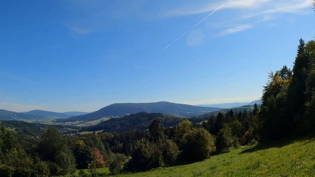 walk in the mountains - Relax in the nature - Walk in the meadow - Lubomir Peak