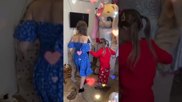 очень неожиданный сюрприз,но приятный ☺️ от крёстной для своей любимой крестницы Майи