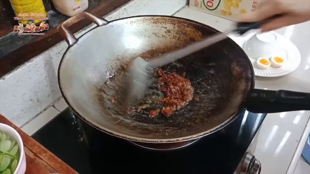 Stir Fried Red Curry | Easy Thai Recipe Spicy Menu | Thai Cooking Class Online