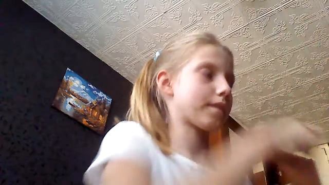 Про канцелярею,  первое видео