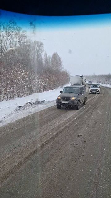 Ушел с трассы в кювет...