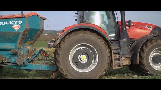 Prihnojovanie 2023 🔴 CASE IH Optum 300 AFS + Sulky