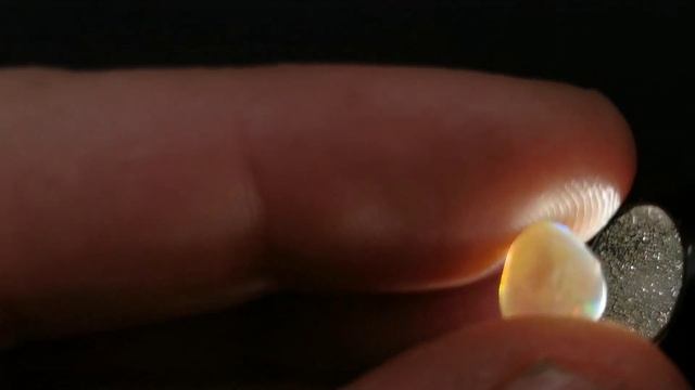 Crystal and White Opal comparison by M's Opal World