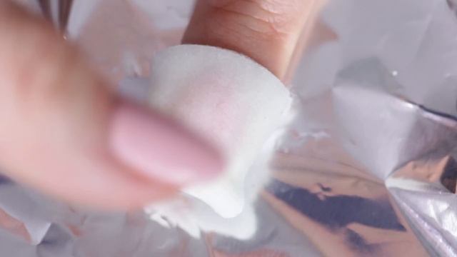 HOW TO REMOVE GLITTER NAIL POLISH - QUICK & EASY