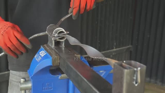 the discovery of a homemade iron bending tool that is rarely known by welders