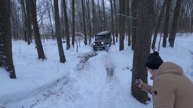 Первый Off-Road по зимнему лесу