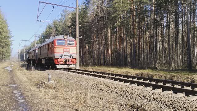 тепловоз-рельсосмазыватель 3М62У "Машка" с хоппером-дозатором на перегоне Ржевка - Заневский пост 1