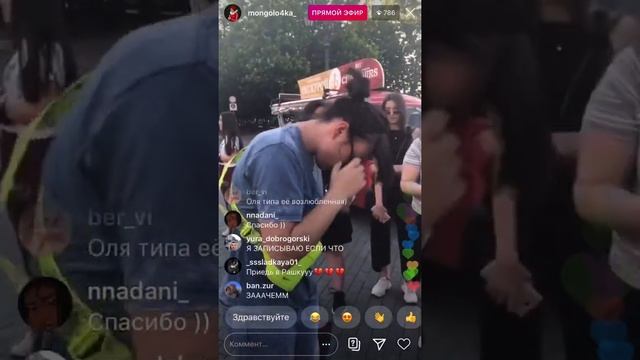 Женя Мазур - фан-встреча в Одессе - о городах, фотосессии, жизни по бартеру, тёте Оле и Алёхиной