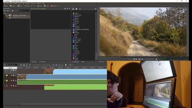 Creating a title with mirror effect using Kdenlive