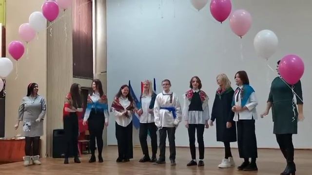 МБОУ "Лицей 3" семейный праздник "У самовара Я и моя Мама" для обучающихся 8-9 классов.