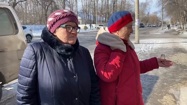 Жители дома №49 по 30 лет ВЛКСМ в Назарово