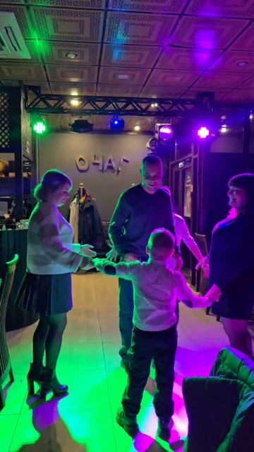 🎉 Встречаю свои 45 с улыбкой! 🎉
Отмечаю свой 45-й день рождения, и мне кажется, что годы в паспор