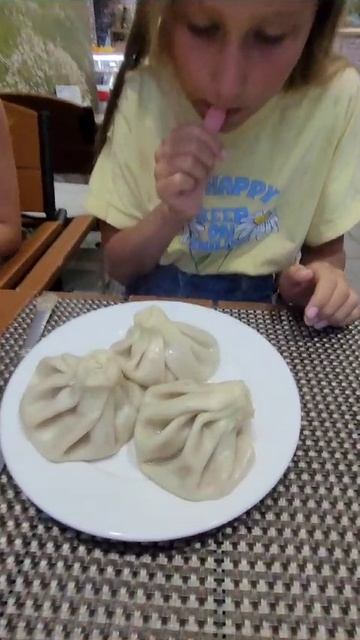 В кафе