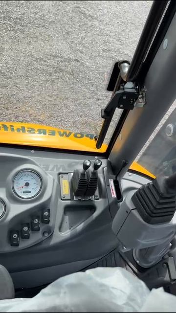 Салон экскаватора Cukurova 888