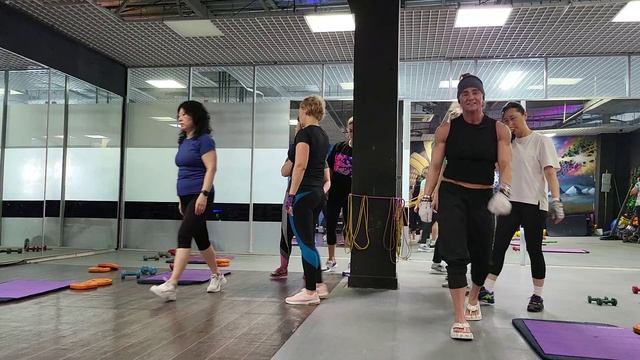 тренировочка спины и трицепса и пресса