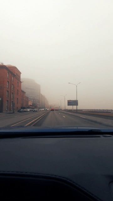 а в Питере с утра туман...