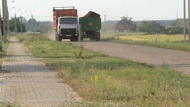 Вывозка навоза трактором МТЗ "Беларус": С навозом на раз-два! 🚜💨