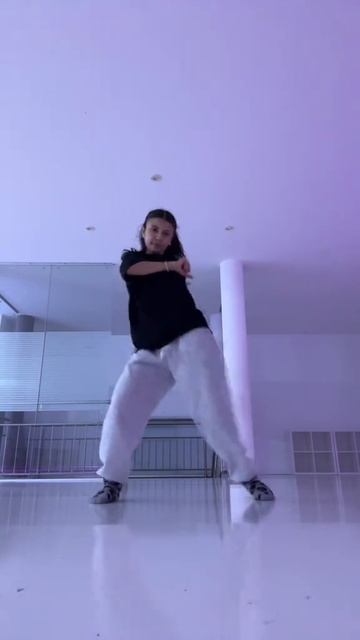 cover dance by girl