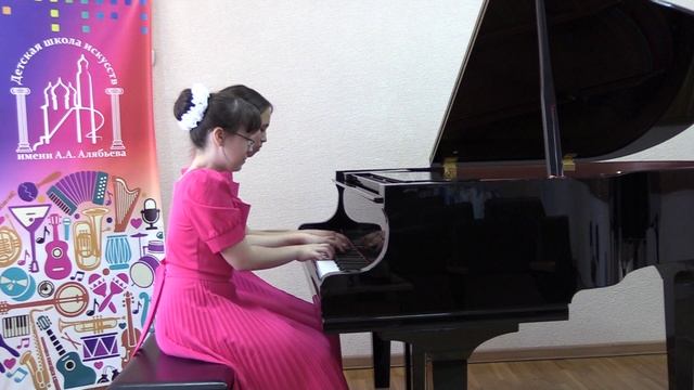 Абдулина Лилия, Бакиева Амина Г.Свиридов Вальс