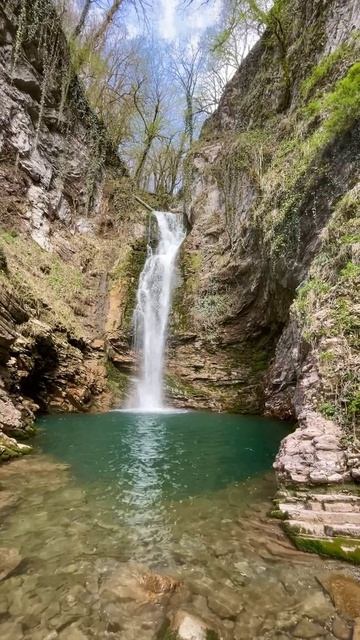 Куда сходить в Сочи? Водопад Верхний Ажек #природа #красота #водопад  #shortvideo #shorts #short