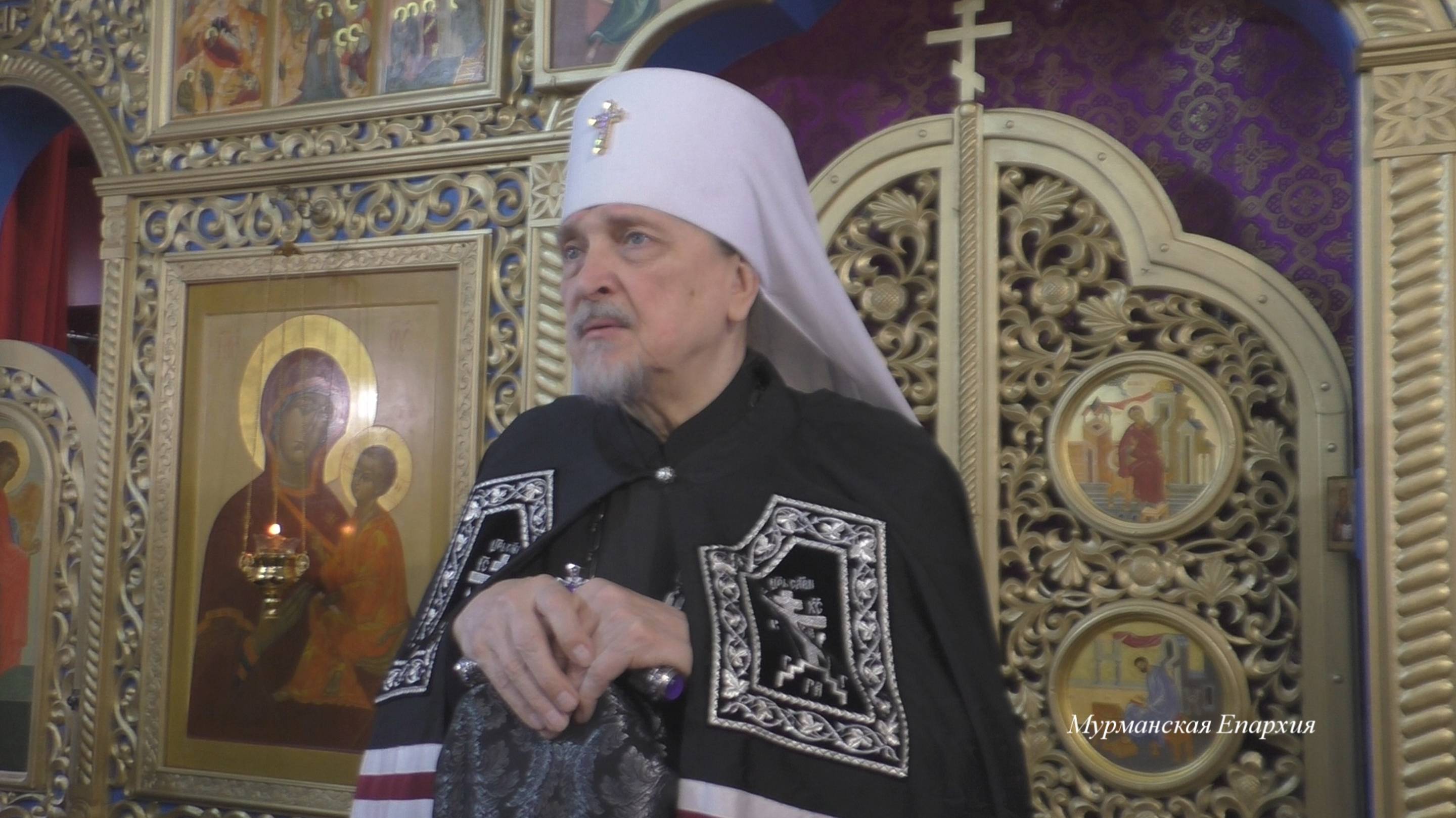 О поклонах и празднословии