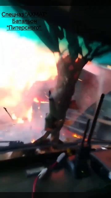 Рабочая обстановка,как в Голивудских боевиках
Как бы опасно и страшно не было,нужно задачи выполнять
