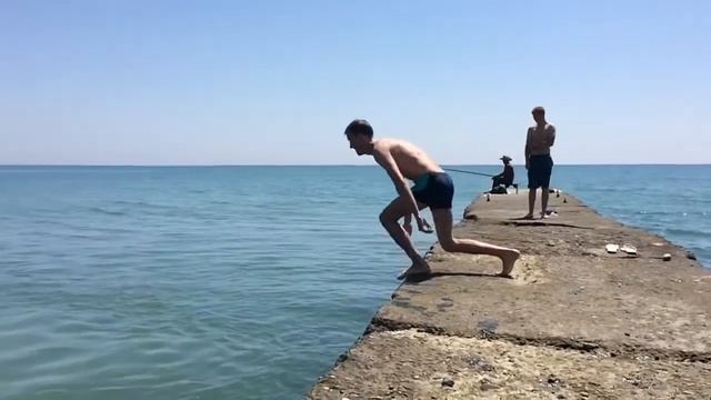 Сухум Прыжки с набережной