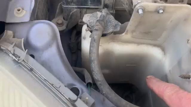 И это уже не в первый раз🙃,просто в крови скупость! Сколько взять за ремонт?