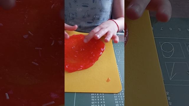 показываю свой слайм