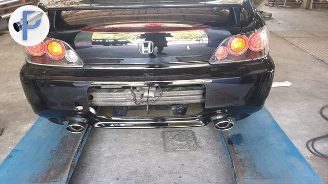 Honda S2000 with loud sport exhaust Twister and 2 Oval tailpipes to match the original view.